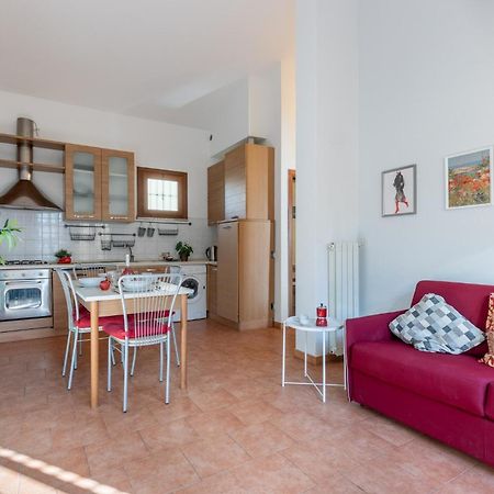 Four Shades Of Pisa Apartments מראה חיצוני תמונה