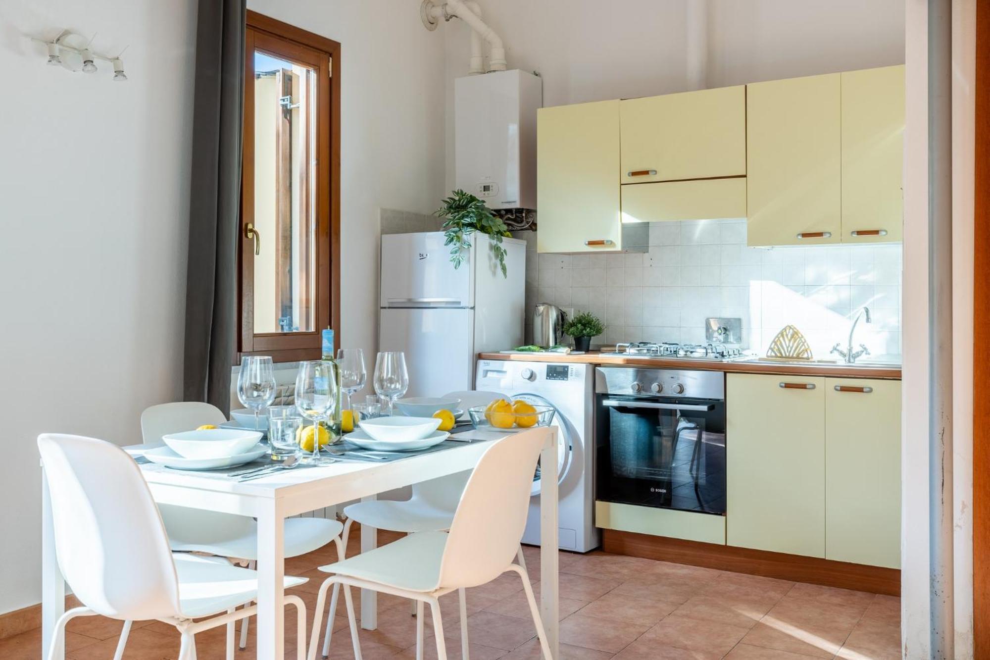 Four Shades Of Pisa Apartments מראה חיצוני תמונה